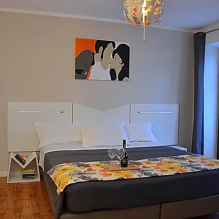Alojamento de Acomodação e Pequeno-almoço Bb Borgo Biella 4*