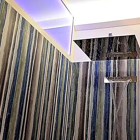 Alojamento de Acomodação e Pequeno-almoço Bb Borgo Biella 4*
