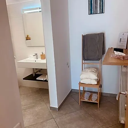 Alojamento de Acomodação e Pequeno-almoço Bb Borgo Biella 4*