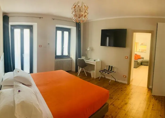 فندق مبيت وإفطار Bb Borgo Biella 4*